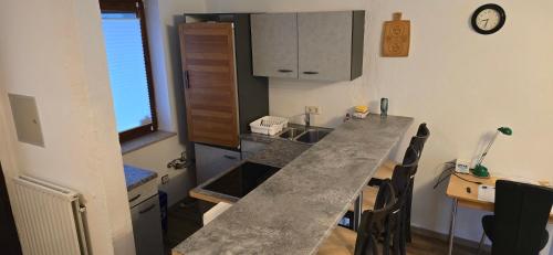 virtuve, Ferienwohnung auf dem Dorf in Purgen