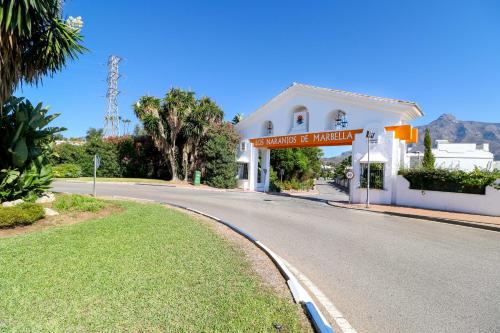 Los Naranjos de Marbella apartment - image 5