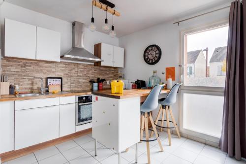 7 pers Disneyland Paris 10 min Parking gratuit Arrivee autonome Ideal familles Theme LEGO in Chanteloup-en-Brie