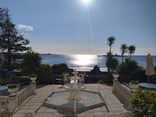 Vistas, La Haule Manor in Saint Aubin