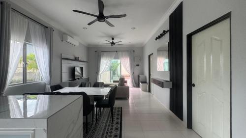 DVilla Guesthouse Langkawi near Galeria Perdana