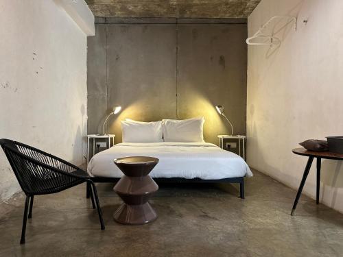 Double Room with Private Bathroom image 9