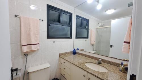 Shower, Pitangueiras Vista Mar Morro do Maluf Apartamento Aconchegante in Morro do Maluf