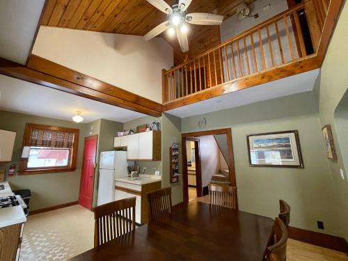 Active Lakeview Escape in Montreal, USA