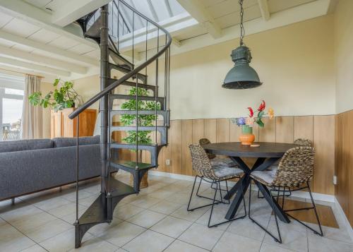 Facilities, Vakantiehuisje Smoek Holwerd, aan de Waddenzee in Holwerd