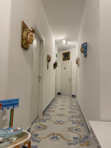 One-Bedroom Apartment image 7