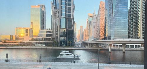 Canal-View Duplex, Dubaj (zdjęcie 8)