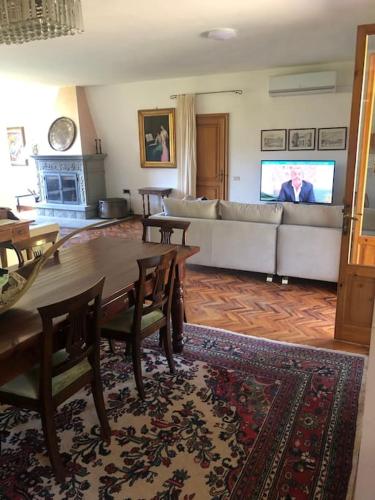 luxury villa in centre of tuscany in Кастель Сан Нікколо