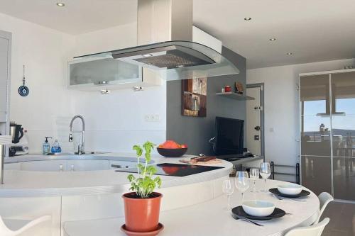 Studio spacieux, vue imprenable sur la mer near au petit creux
