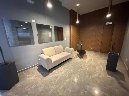 Belmonte 209-Lindo apartamento en Av centenario con pisicna gym in أرمينيا