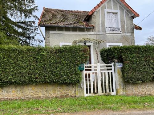Maison aux portes du Morvan in Vignol