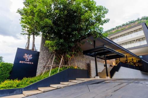 Botanica Khaoyai Residence near Scenical World