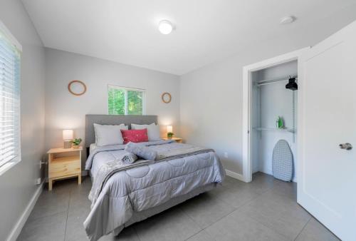 Duplex on Miamis East Side! in Miami, USA