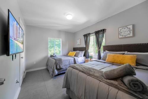 Duplex on Miamis East Side! in Miami, USA