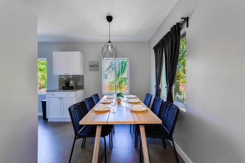 Duplex on Miamis East Side! in Miami, USA