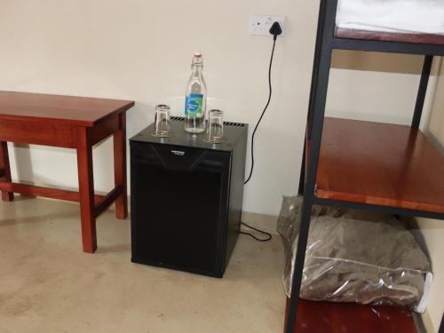 Twin Room image 10
