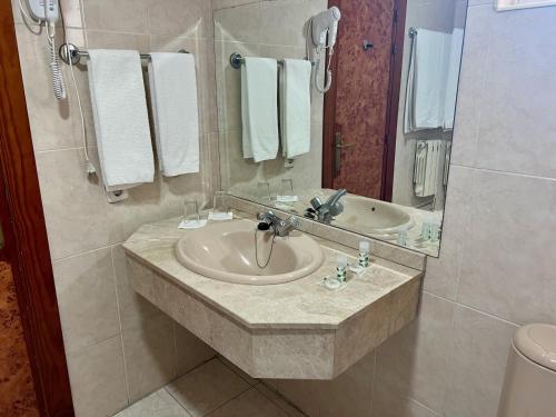 AP Hotel Madrid Airport - image 2