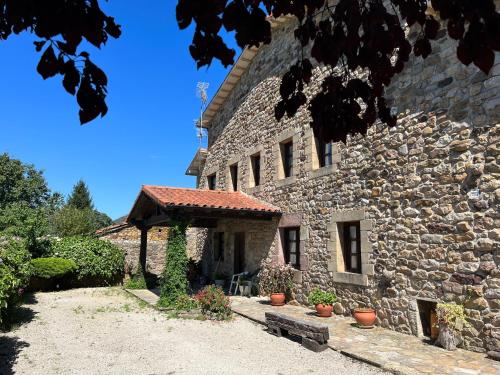 外部景觀, La Calleja de Ucieda Porche in 倫特