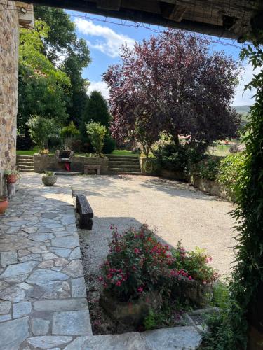 花園, La Calleja de Ucieda Porche in 倫特