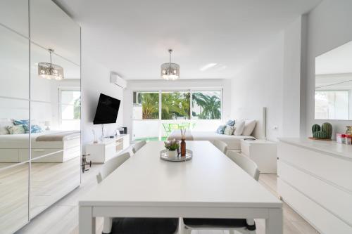 Moderno Estudio Y Piscina A 50 Metros De La Playa - Marbella
