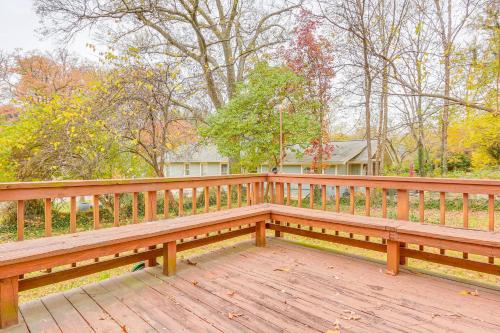 Walk Downtown Takoma Park Escape with Large Yard! in 塔科馬公園