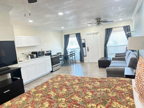Sunshine Inn & Suites Venice, Florida