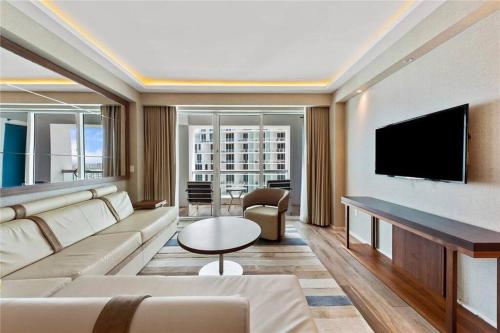 Luxury Jr Suite Fort Lauderdale Beach in Fort Lauderdale, USA