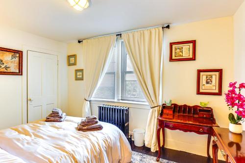 Less Than 10 Mi to Hersheypark Duplex with Fire Pit and Grill Less Than 10 Mi to Hersheypark Duplex with Fire Pit and Grill