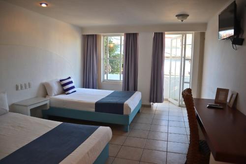 Luna Creciente – Huatulco, LA