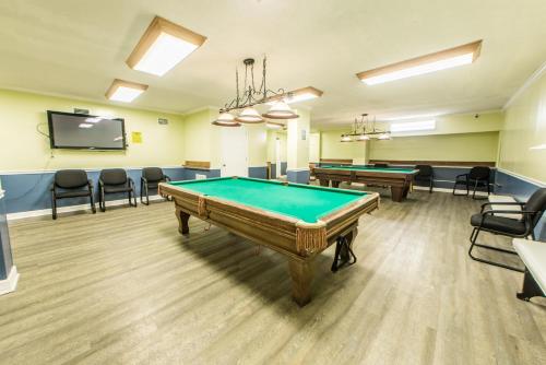 Regency Towers 1320 by RealJoy - image 3