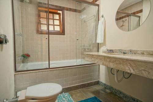 Deluxe Double Room with Bath image 9