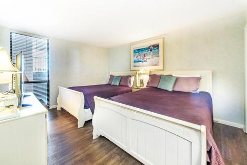 Leeward 308 at Edgewater by RealJoy Vacations - image 6