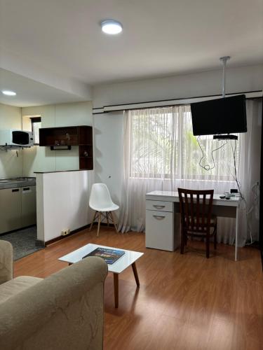 Flat Itaim-Bibi - Excelente localização, São Paulo