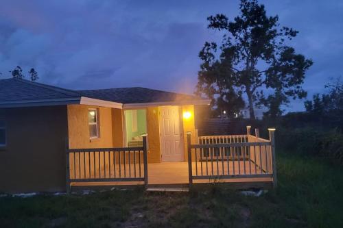 Sunny house 2mil beach in Nokomis (FL)