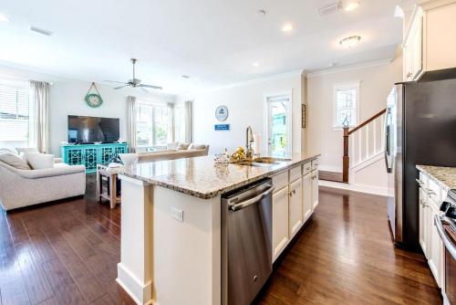 Chalet Mer by RealJoy Vacations - image 10