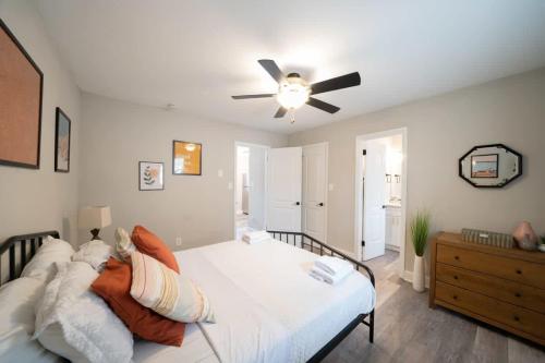 OV Mosaic - Bloom Suite in North Camellia Acres, USA