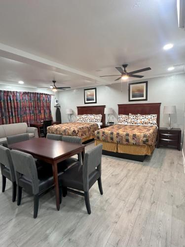 Sunshine Inn & Suites Venice, Florida
