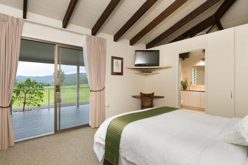 Erkély/terasz, Hillcrest Mountain View Retreat in Crystal Creek