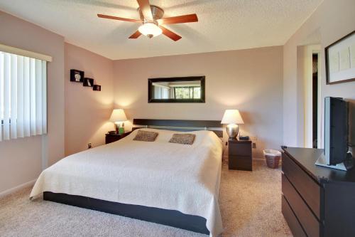 Lands End 1-402 Bay Front - Premier in St Pete Beach, USA