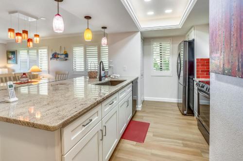 Lands End 7-206 Beach Front - Premier in St Pete Beach, USA
