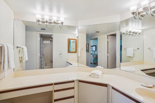 Land's End #303 building 8 - Beach Front - image 8