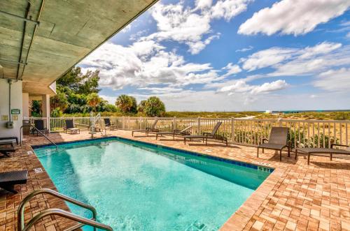 Luxurious/Brand New Oceana/Pools/HotTubs/Great location! - image 8