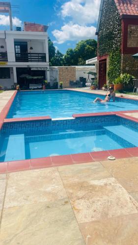 HOTEL EMPRESARIAL Arcoiris de mi llano