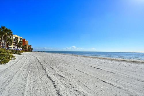 Tides 423 - Pools Hot Tubs Grills and Gulf Views - image 7