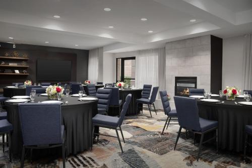 Courtyard by Marriott Dallas Addison/Quorum Drive - image 5