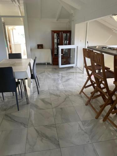 Villa MORINGA in Lamentin