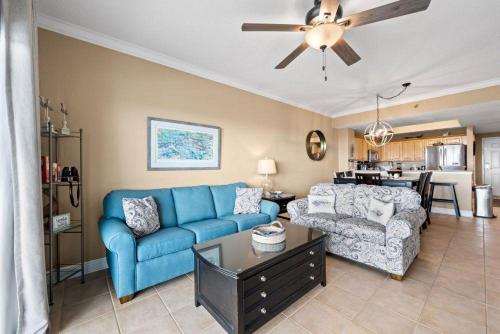 Crystal Shores West 1105 thumb 3