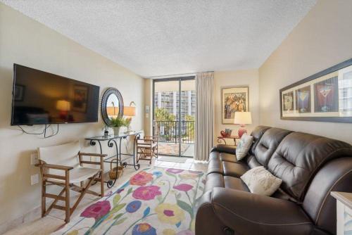 Gulf Shores Surf & Racquet 304C