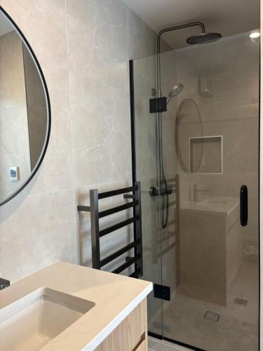 Epsom Tidy House Unit 5