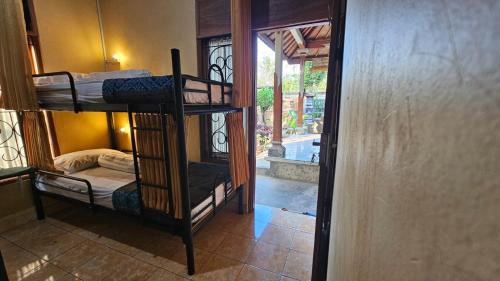 Lovina Guesthouse Mai Family in Lovina Beach